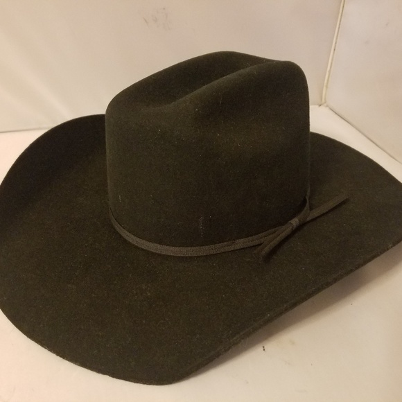 Cavender's Hat Black Wool Pinch Crease Cowboy